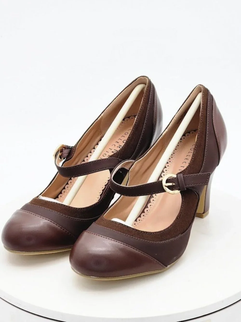 Journee Collection Siri Brown Mary Jane Pumps Round Toe Heels Women's Size 8.5